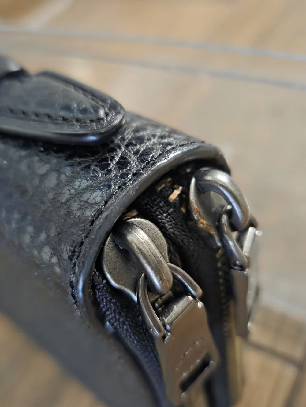 Coach Unisex Black Pebbled Leather Double Zip Wallet XL Organizer Clutch